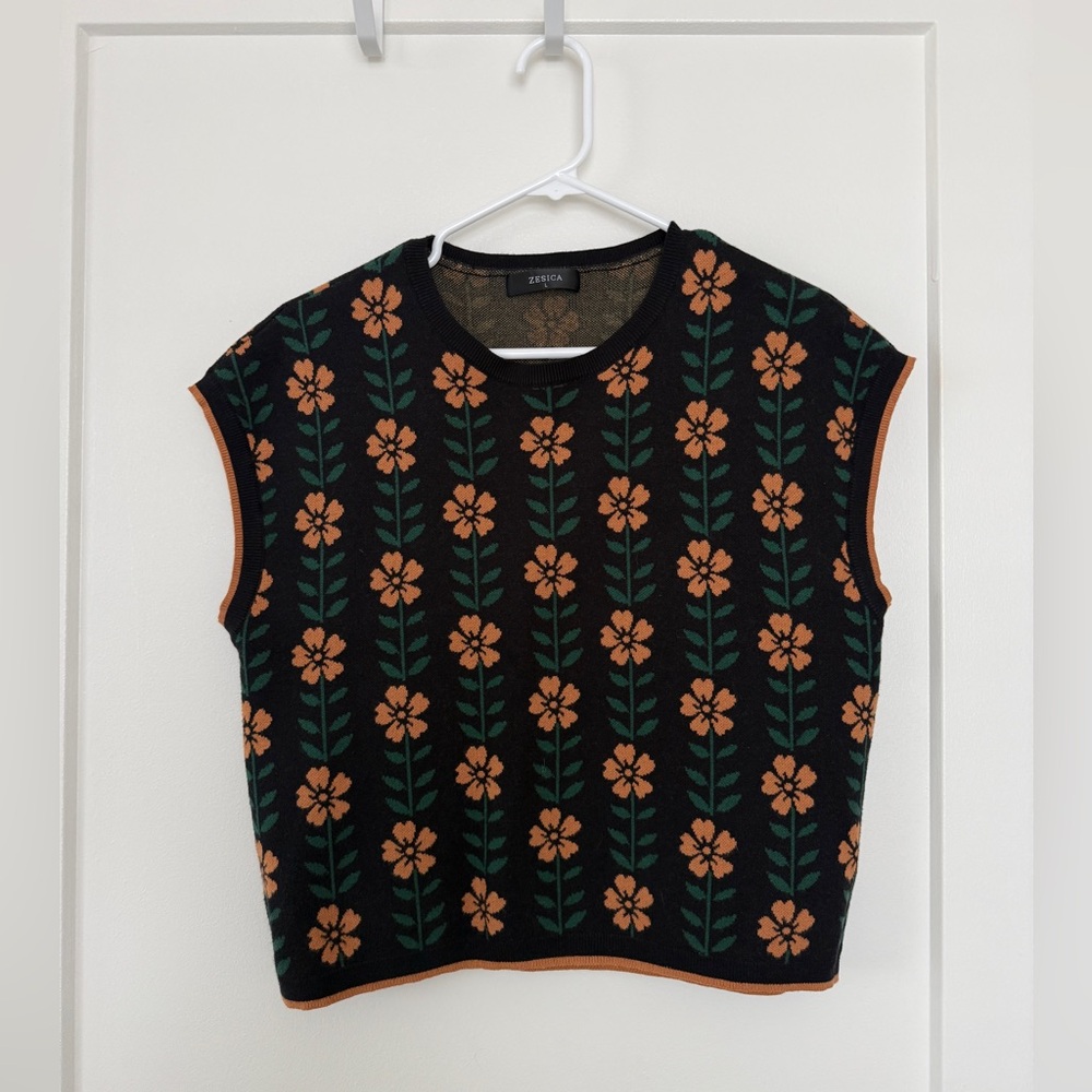 Floral Knit Sleeveless Top - Black and Orange